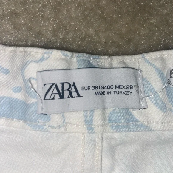 Zara Shorts - Picture 2 of 3